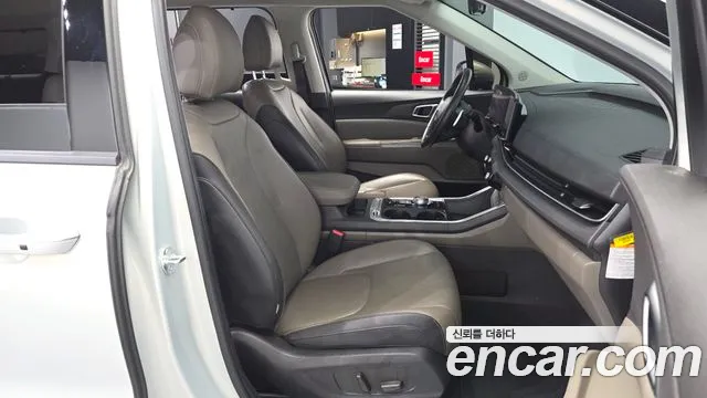 Kia Carnival 4th Gen — Фото автомобиля 17