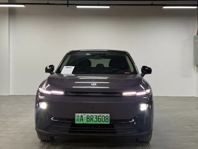 Leapmotor B10 — Фото автомобиля 2