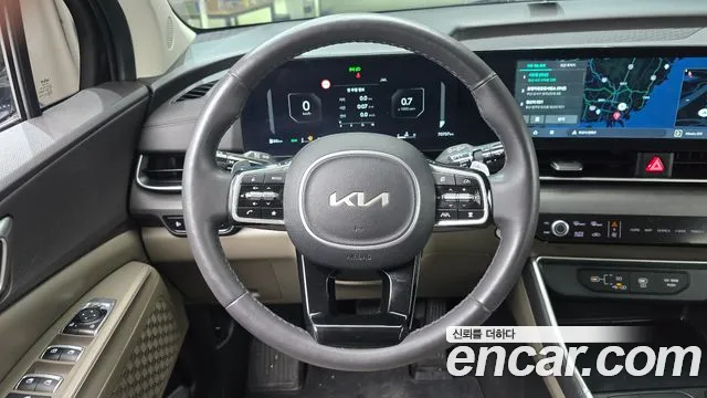 Kia Carnival Generation 4 — Фото автомобиля 14