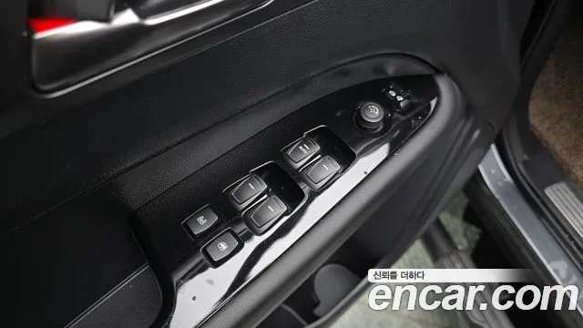 KG_Mobility_Ssangyong Rexton Новый Rexton Sport Khan Дизель 2.2 2WD — Фото автомобиля 27