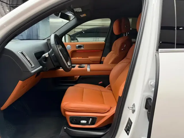 Li Auto L7 — Фото автомобиля 5