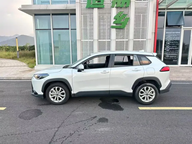 Toyota Frontlander — Фото автомобиля 5