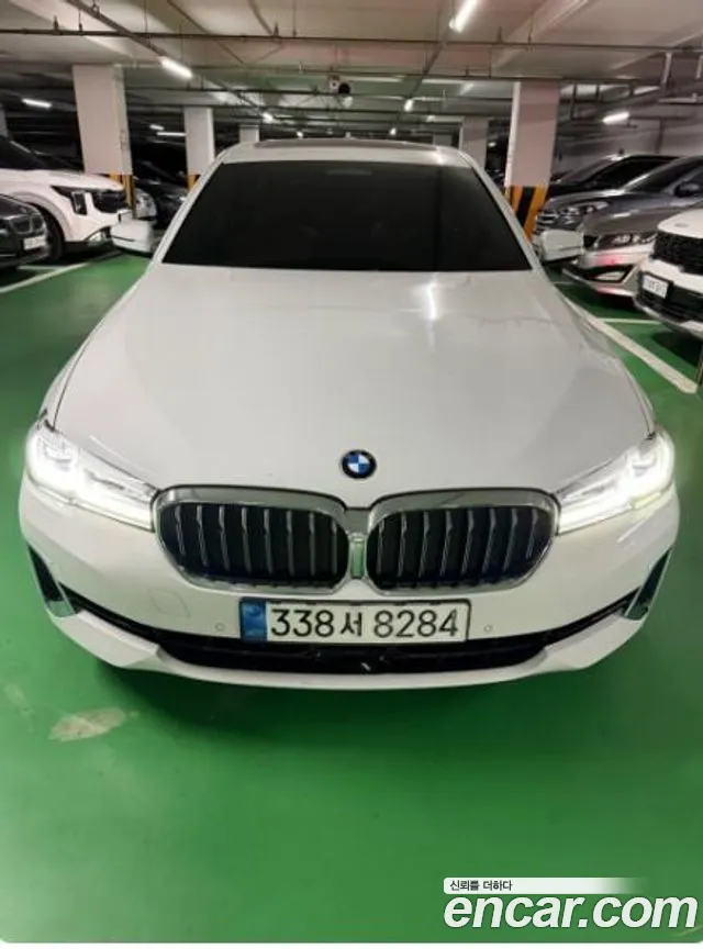 Фотография автомобиля — BMW 5 Series G30