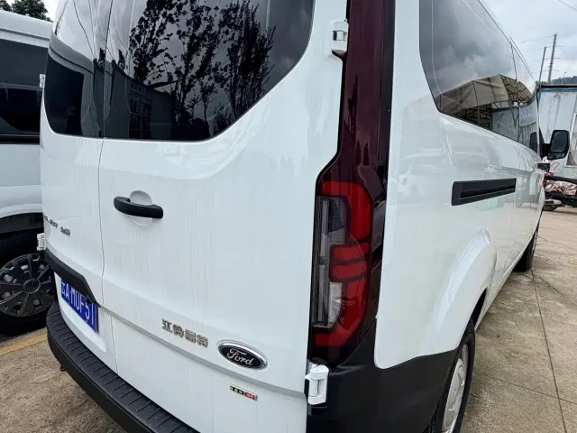 Ford Transit — Фото автомобиля 5