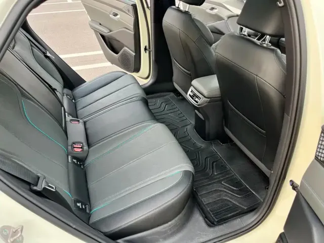 BYD Qin L — Фото автомобиля 17