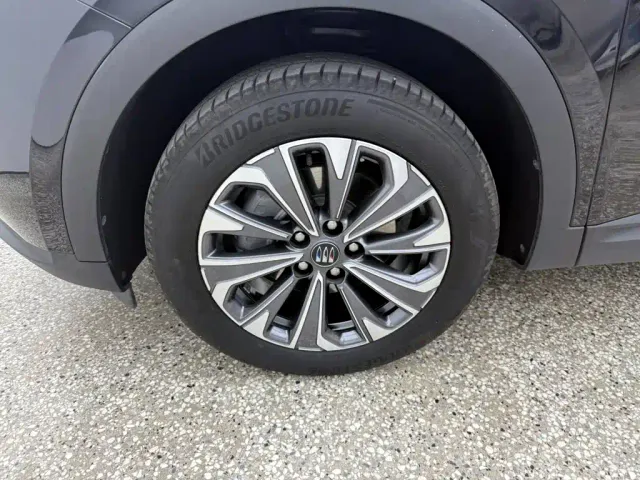 Buick Envision S — Фото автомобиля 14