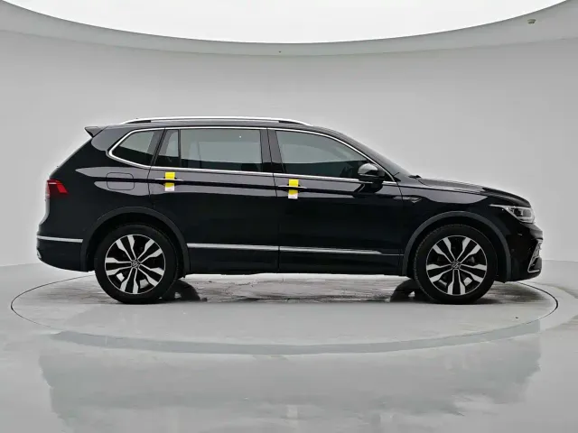 Volkswagen Tiguan L — Фото автомобиля 8