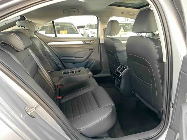 Skoda Superb — Фото автомобиля 16