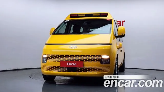 Фотография автомобиля — Hyundai Staria