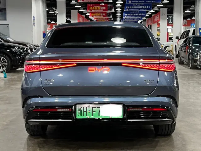 BYD Seal 07 DM-i — Фото автомобиля 4