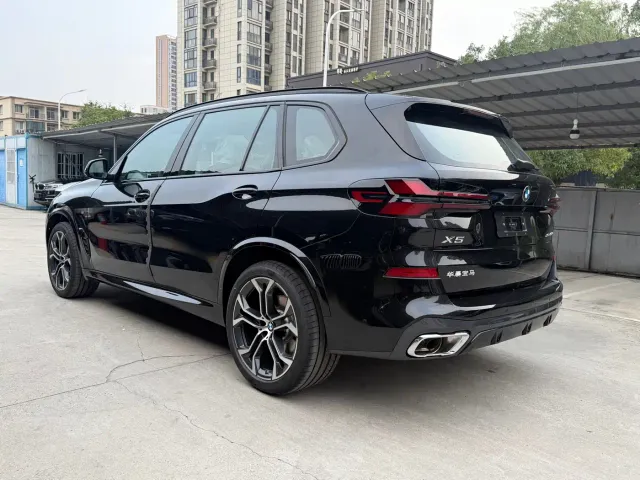 BMW X5 — Фото автомобиля 7