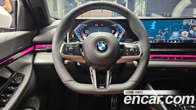 BMW 5-Series 5 серия (G60) 530i xDrive M Sport — Фото автомобиля 15