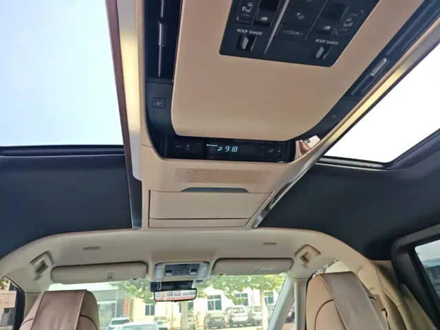 Toyota Alphard — Фото автомобиля 17