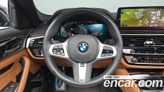 BMW 5-Series — Фото автомобиля 13