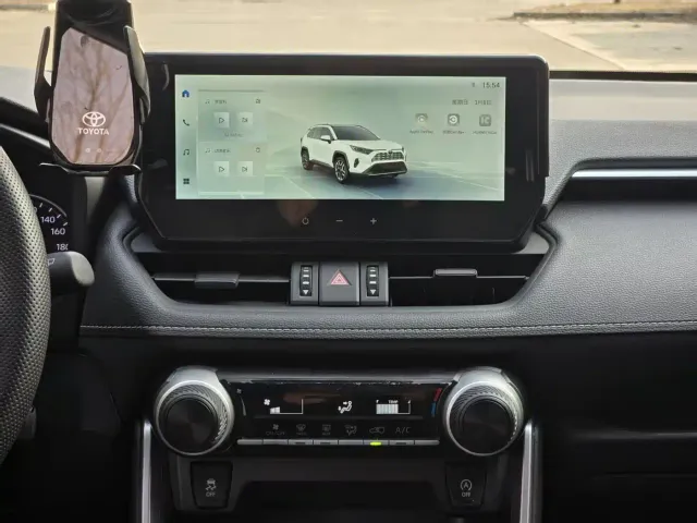 Toyota RAV4 — Фото автомобиля 13