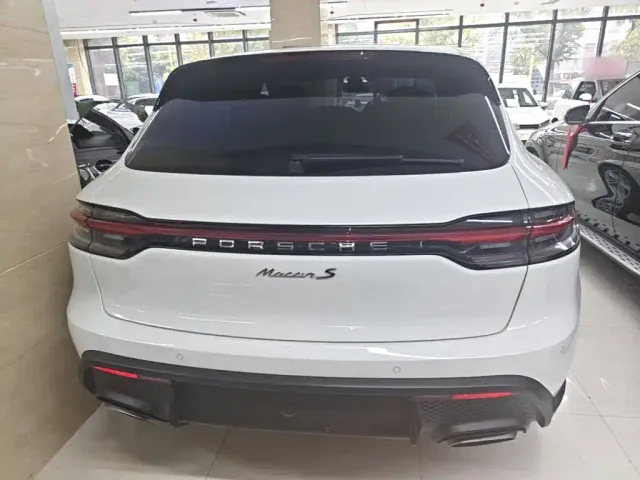 Porsche Macan — Фото автомобиля 5