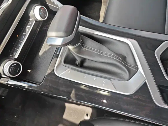 Geely Binyue — Фото автомобиля 13