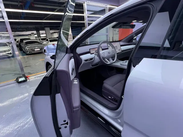 Changan Qiyuan A06 — Фото автомобиля 15