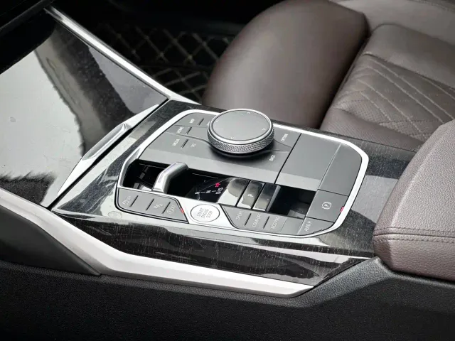 BMW 3 Series — Фото автомобиля 10