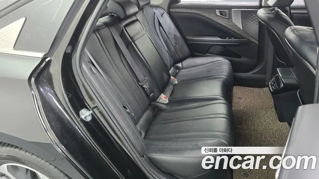 Kia K8 K8 Hybrid — Фото автомобиля 17