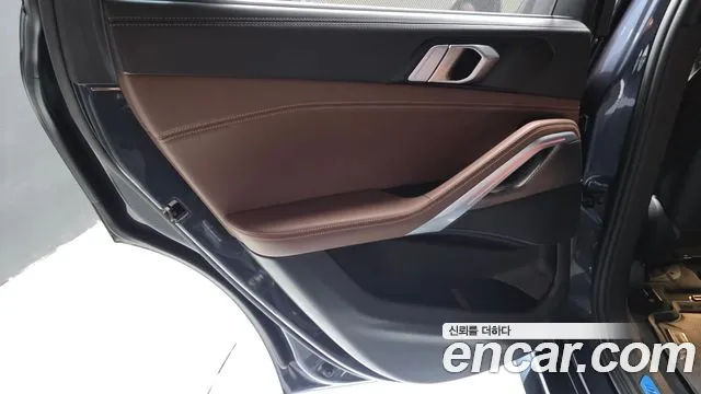 BMW X6 xDrive40i M Sport — Фото автомобиля 21