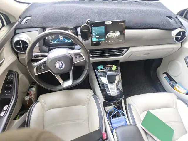 BYD Yuan Pro — Фото автомобиля 12