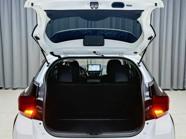 Toyota YARiS L Zhi Xuan — Фото автомобиля 20