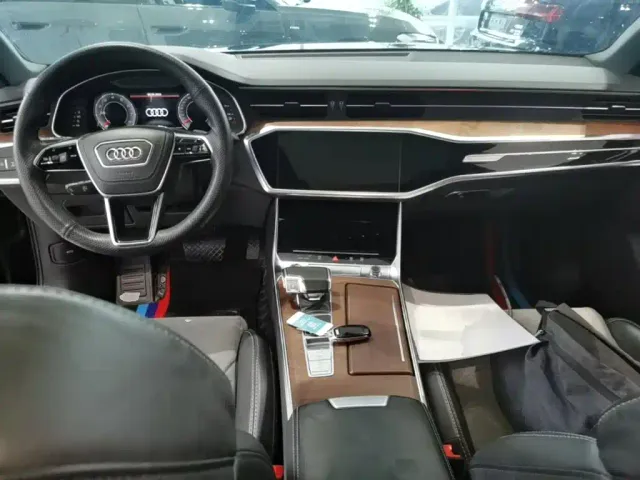 Audi A6L — Фото автомобиля 13