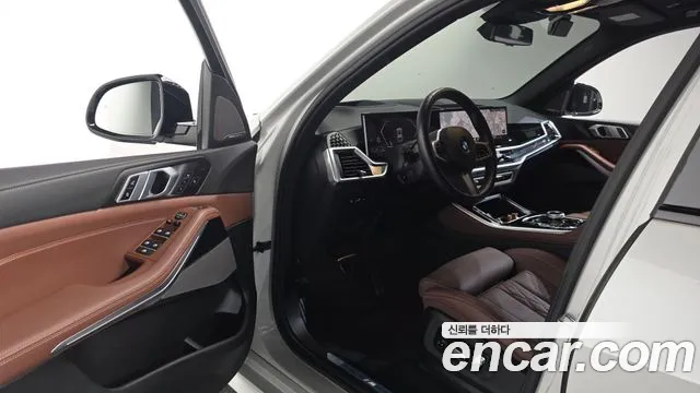 BMW X5 xDrive 40i M Sport — Фото автомобиля 7