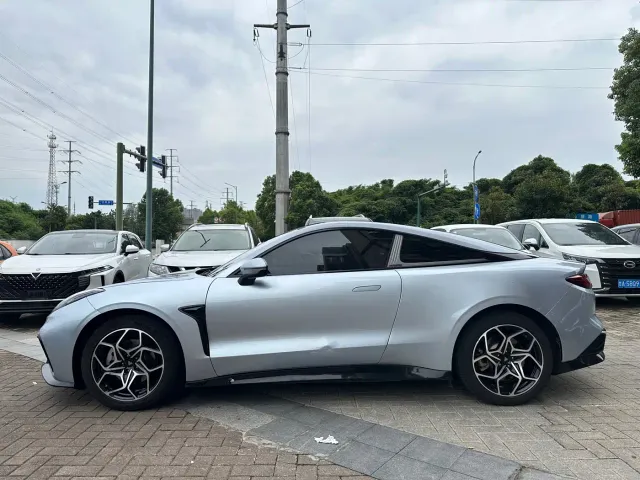 Hozon Neta GT — Фото автомобиля 4