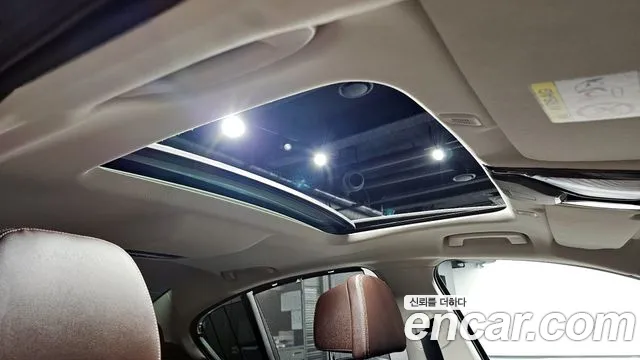 BMW 5-Series 5 серия (G30) 530i xDrive Luxury — Фото автомобиля 18