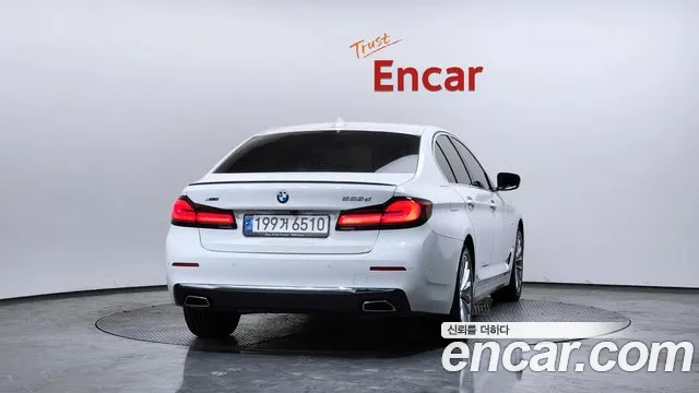 BMW 5-Series 5 серия (G30) 523d xDrive Luxury — Фото автомобиля 4