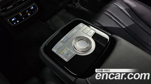 Genesis G80 RG3 — Фото автомобиля 30