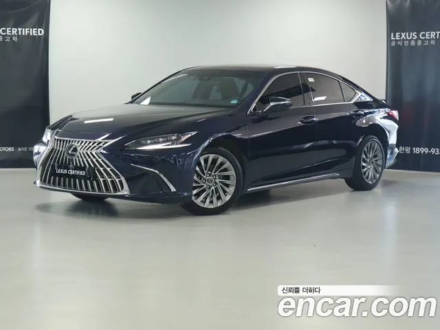 Фотография автомобиля — Lexus ES Generation 7