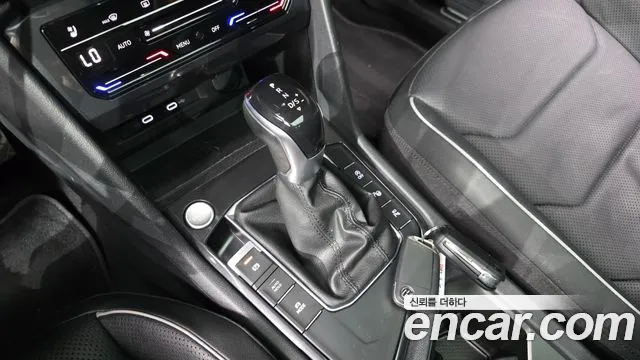 Volkswagen Tiguan — Фото автомобиля 9