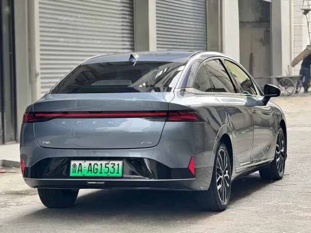 Xpeng P5 — Фото автомобиля 15