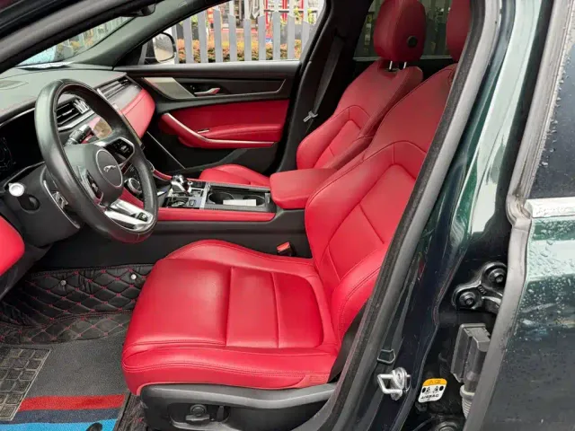 Jaguar XFL — Фото автомобиля 8