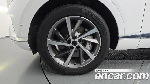 Genesis GV80 — Фото автомобиля 5