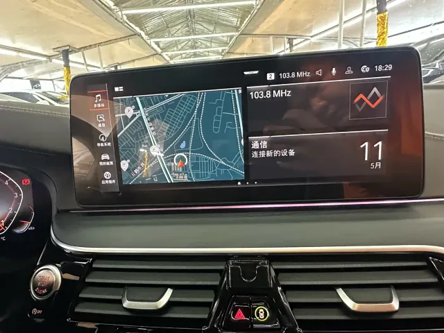 BMW 5 Series — Фото автомобиля 19
