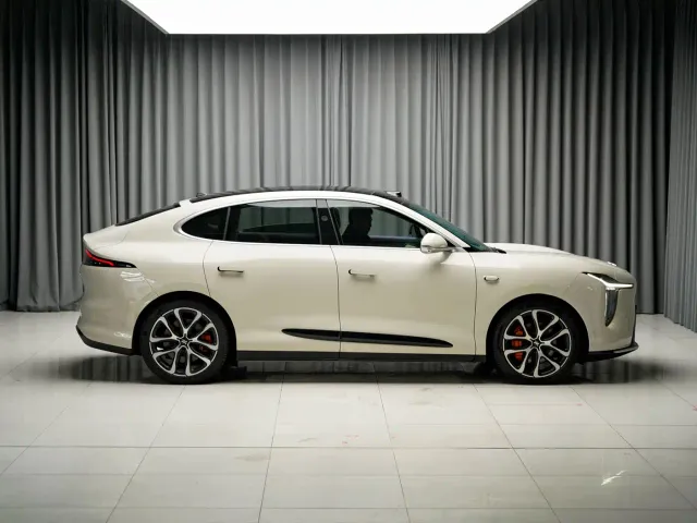 IM Motors LS6 — Фото автомобиля 4