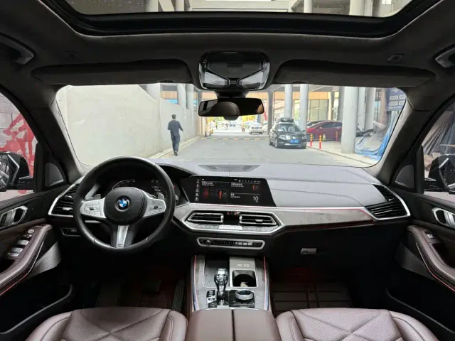 BMW X5 — Фото автомобиля 11