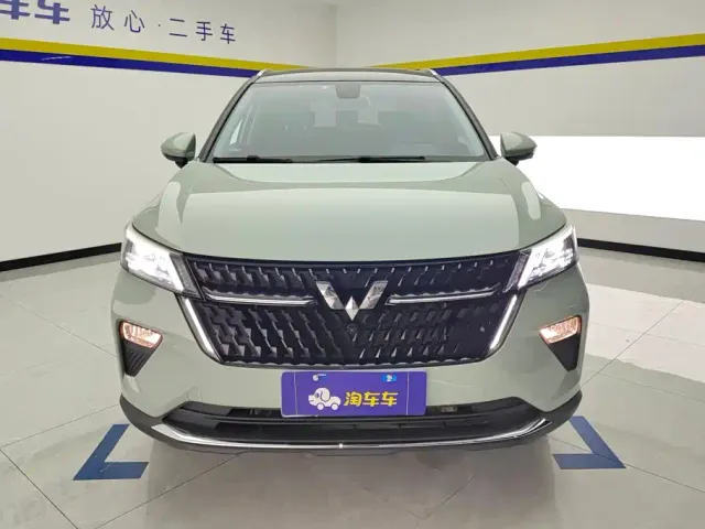 Wuling Asta — Фото автомобиля 2