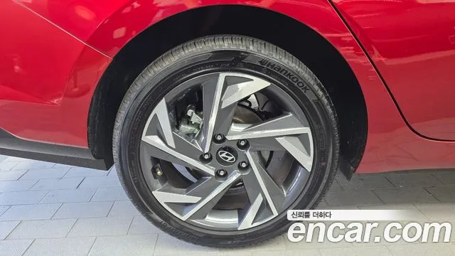 Hyundai Avante — Фото автомобиля 5