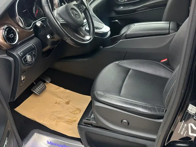 Mercedes-Benz V-Class — Фото автомобиля 4
