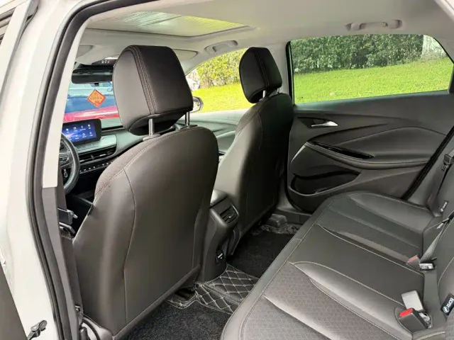 Buick Verano — Фото автомобиля 11