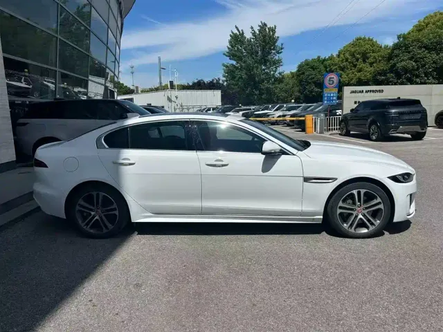 Jaguar XEL — Фото автомобиля 19