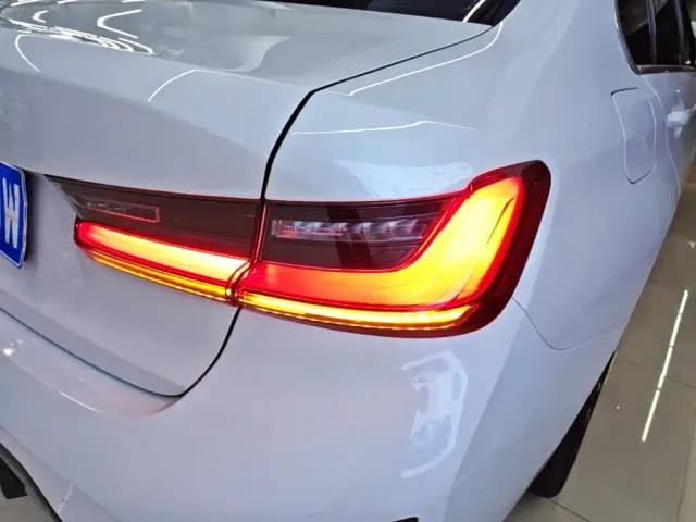 BMW 3 Series — Фото автомобиля 7