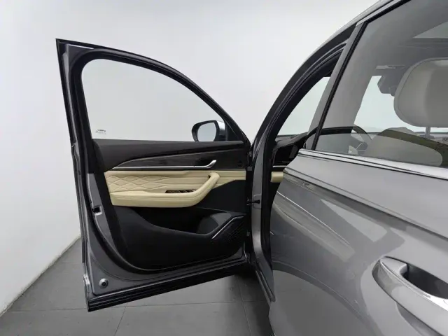 Geely Xingyue L — Фото автомобиля 8
