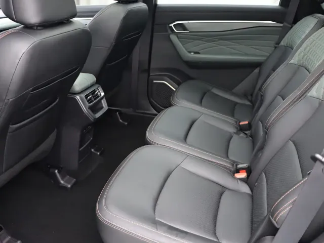 Geely Haoyue L — Фото автомобиля 13