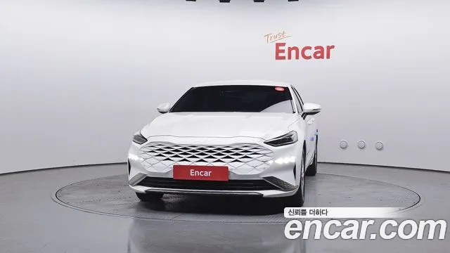 Kia K8 — Фото автомобиля 3